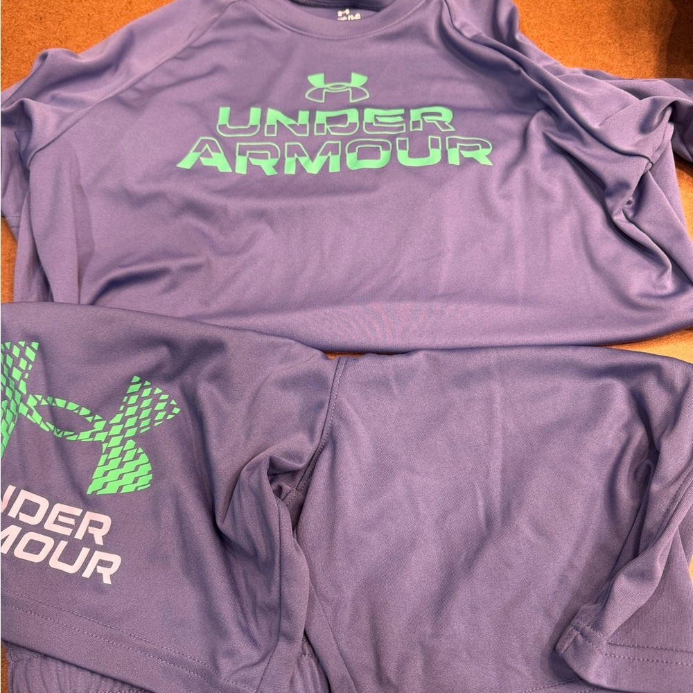 Under Armour Shirt and Short Set - Size Large - Color Starlight/ Vapor Green UA